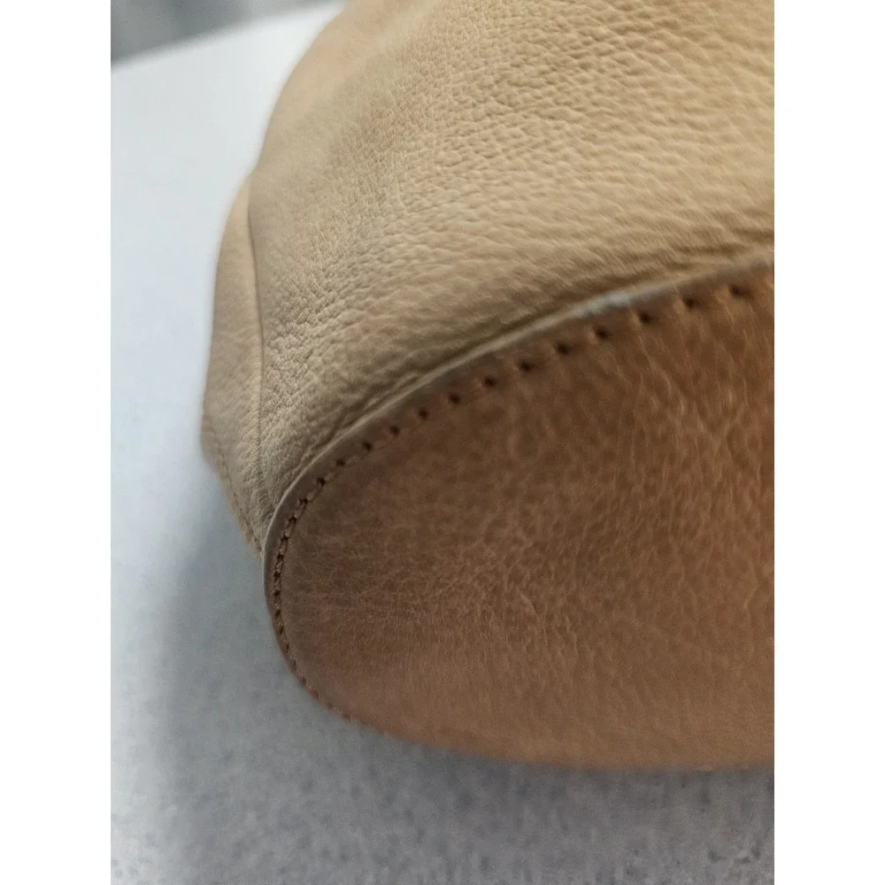 Sigrid Olsen Vintage HoBo Camel Color Leather‎ Shoulder Bag Good Clean
